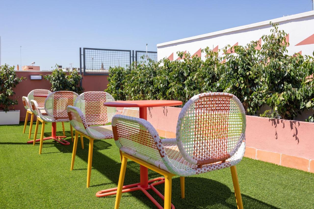 Ohliving San Bernardo Apartment Sevilla Bagian luar foto